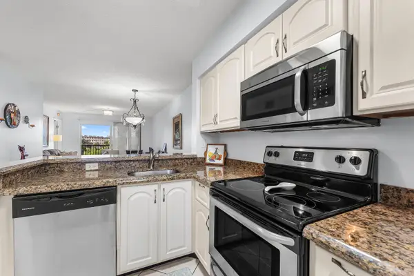 2222 N Cypress Bend Drive #403, Pompano Beach, FL 33069