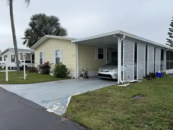 6085 Seashore Drive, Atlantis, FL 33462