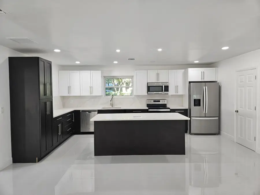 1124 Yale Drive, Hollywood, FL 33021 - #3