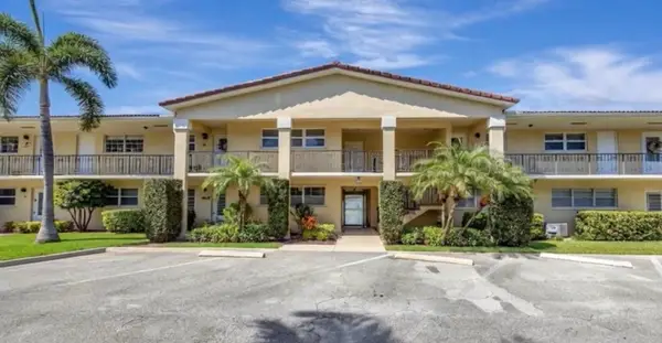 2134 NE 36th Street #82, Lighthouse Point, FL 33064