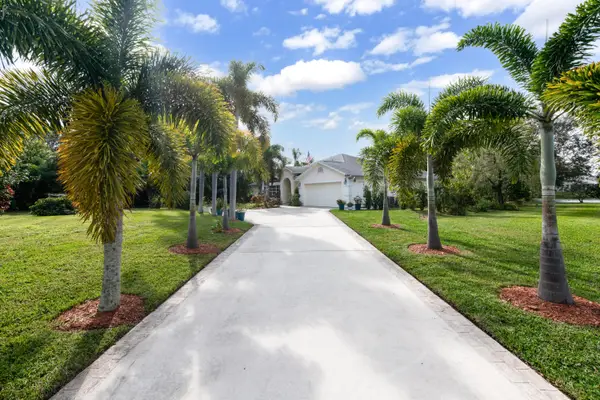 6711 Dickinson Terrace, Port St Lucie, FL 34952