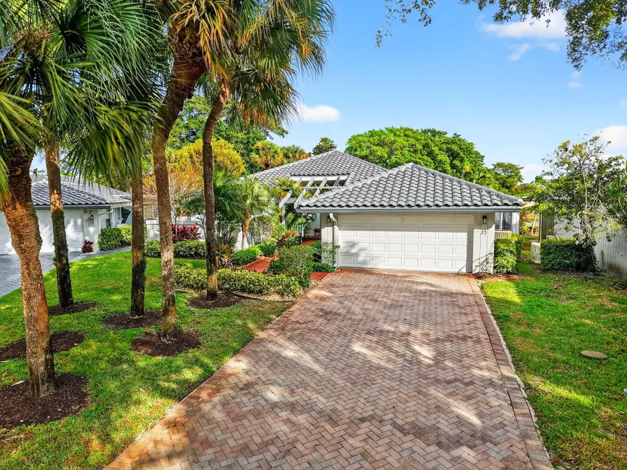 35 Glens Drive E, Boynton Beach, FL 33436 - #2