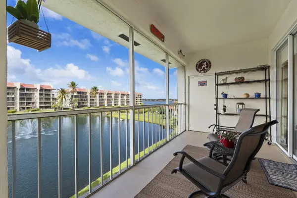 108 Half Moon Circle #C3, Hypoluxo, FL 33462