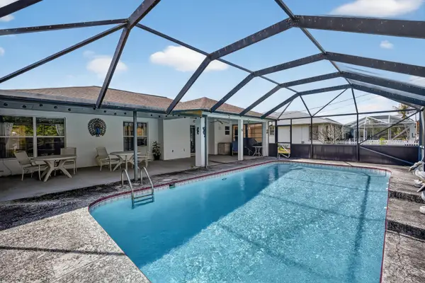 459 SE Nome Drive, Port St Lucie, FL 34984