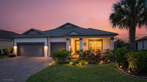 19404 Broad Shore Walk, Loxahatchee, FL 33470