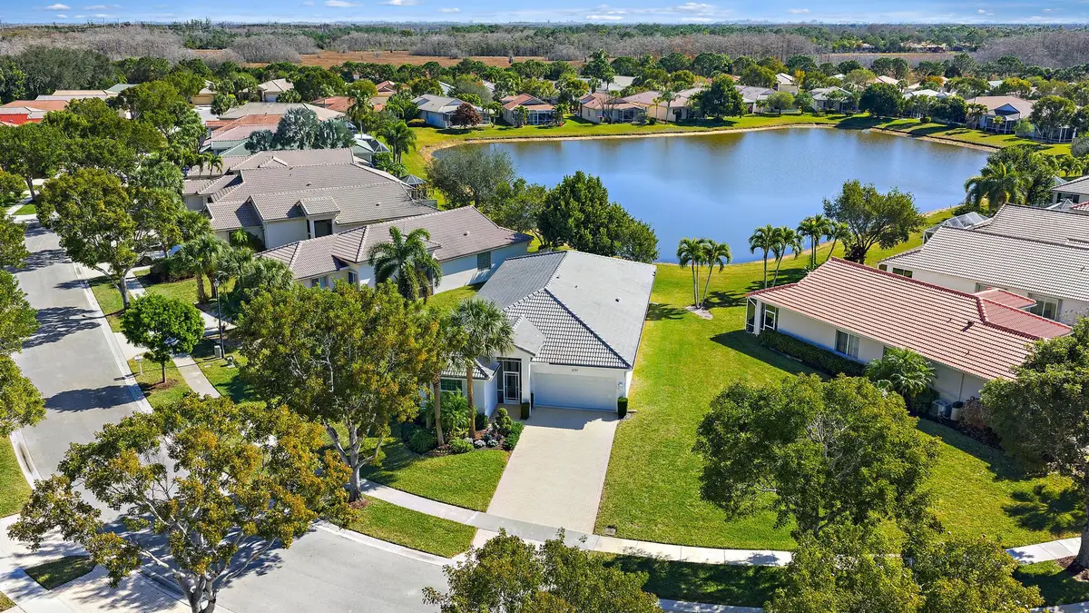 2737 Clipper Circle, West Palm Beach, FL 33411 - #1
