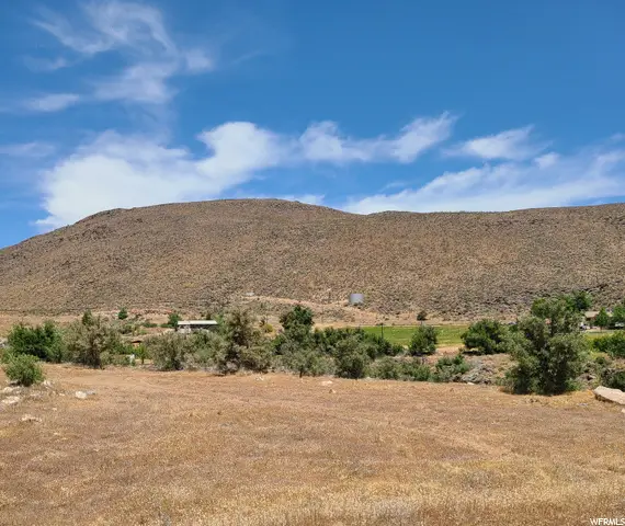 210 W Peachtree Dr, Toquerville, UT 84774 - #3