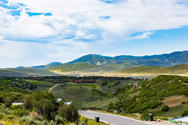 3331 Wapiti Canyon Rd, Park City, UT 84098 - #3