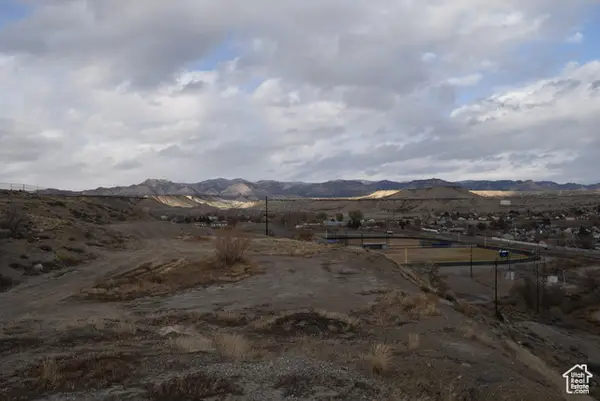 410 N Crestview Dr, Price, UT 84501