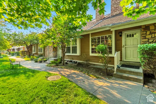 854 E Pond View Way, Salt Lake City, UT 84106