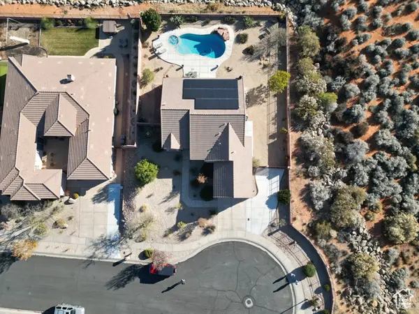 1226 N Overland Cir, Washington, UT 84780