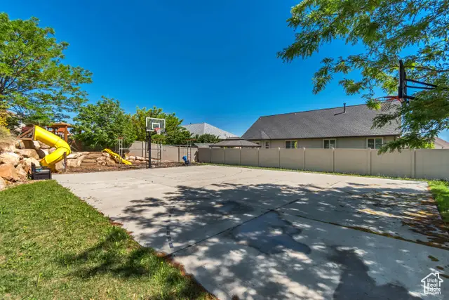 2274 S Browning Dr, Saratoga Springs, UT 84045 - Image #2