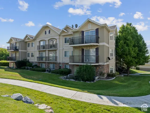 2119 N Aurora Way #F, Saratoga Springs, UT 84045 - Image #2