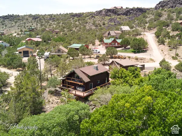 503 S Cottonwood Dr, Brookside, UT 84782