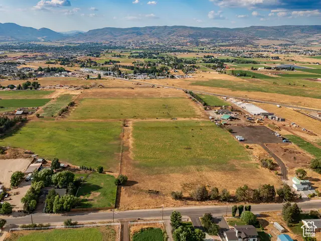 1527 E Little Sweden Rd #1, Daniel, UT 84032 - Image #3