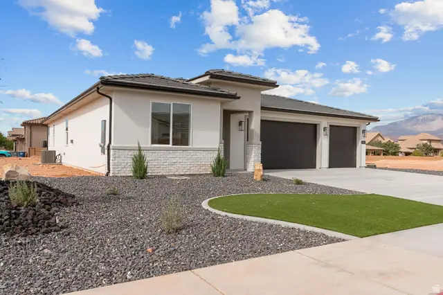 2562 S 3870 W, Hurricane, UT 84737 - Image #3