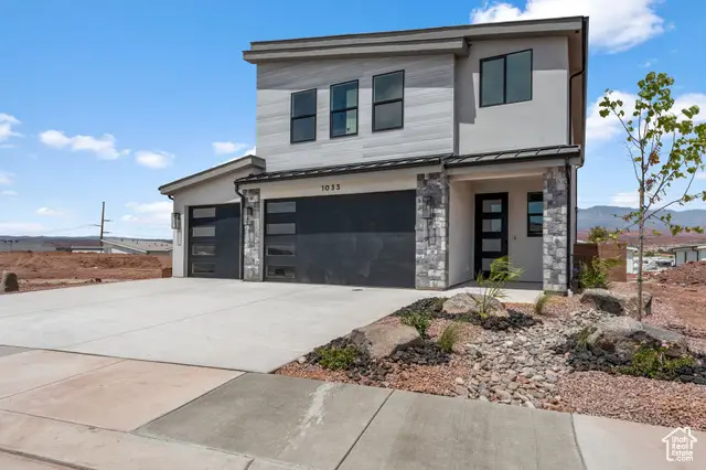 1033 E Coyote Crest Dr, Washington, UT 84780 - Image #2