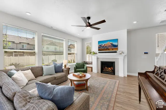 3074 S Edgewater Ln W, Syracuse, UT 84075 - Image #3