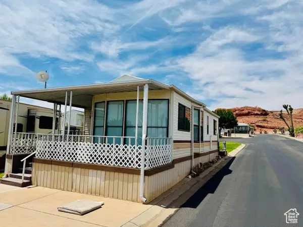 1150 W Red Hills Pkwy #122, Washington, UT 84780