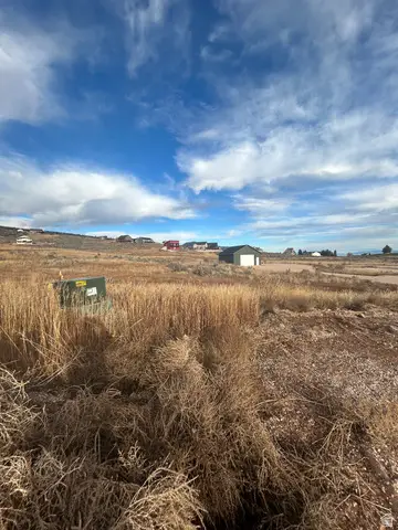 3075 S Shank Cir #14, Garden City, UT 84028 - Image #3