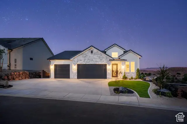 1886 N Chapman Dr, Washington, UT 84780 - Image #2