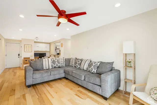 339 E 600 S #1201, Salt Lake City, UT 84111 - Image #3