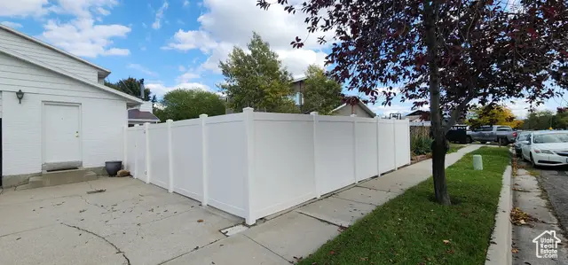 5597 S Bastile Dr W, Taylorsville, UT 84129 - Image #3