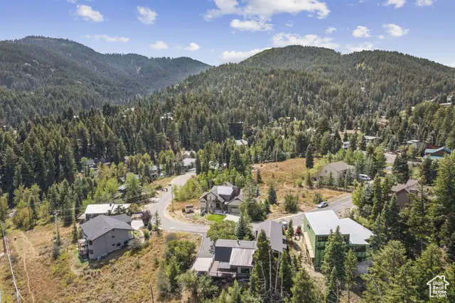 355 Woodland Dr, Park City, UT 84098 - Image #2