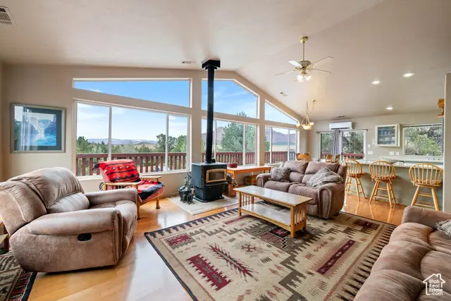 635 N Cougar Ln, Apple Valley, UT 84737 - Image #3