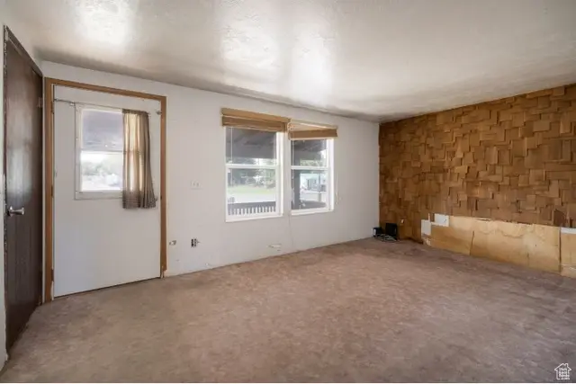 3365 S Vernal Ave E, Vernal, UT 84078 - Image #3