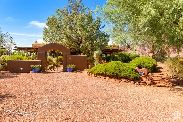 888 N Coyote Gulch Ct, Ivins, UT 84738 - #2