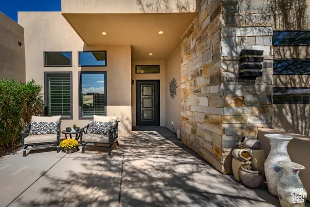 771 E Palisades Cir, Ivins, UT 84738 - Image #2