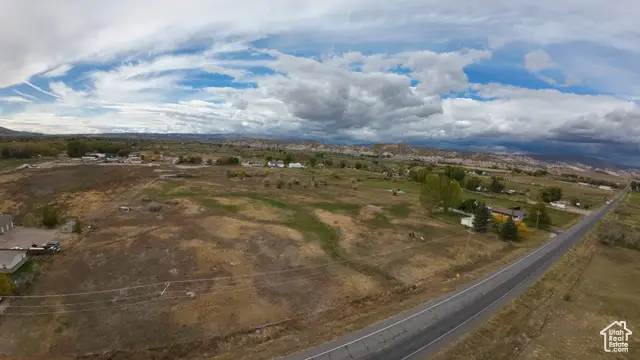 2425 N Vernal Ave Ave W, Vernal, UT 84078 - Image #2