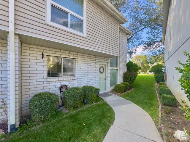 7944 S Harvel Dr E, Sandy, UT 84070 - Image #1