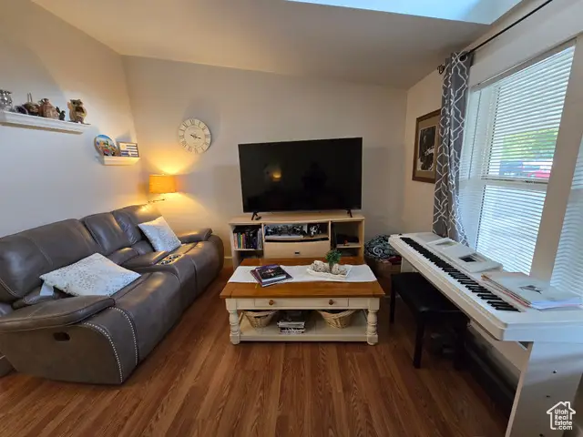 1025 N 300 W #1, Springville, UT 84663 - Image #3