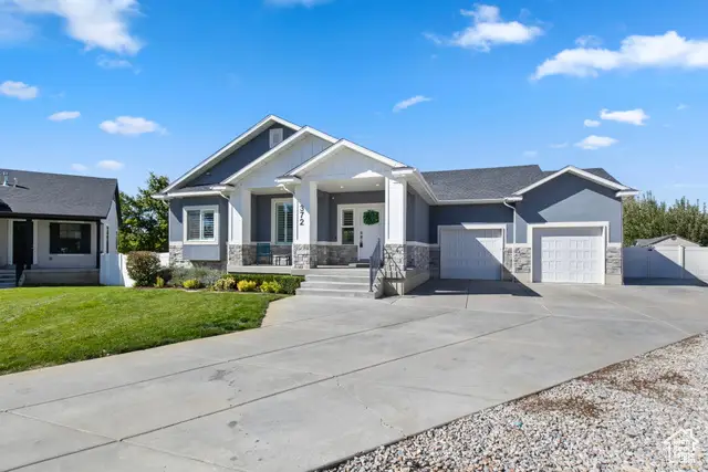372 W Clark Cir, Farmington, UT 84025 - Image #3