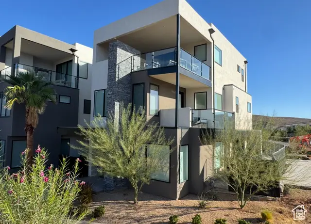 723 W Sapphire Ln, Saint George, UT 84790 - #3