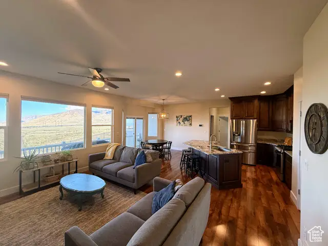 891 E 240 S, Tooele, UT 84074 - Image #3