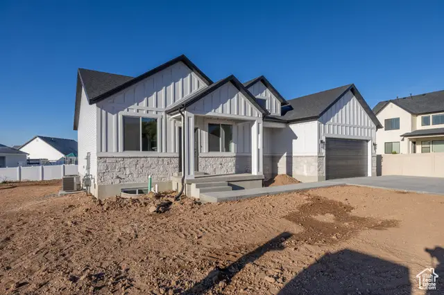 232 N Rick Way W, Clearfield, UT 84015 - Image #2