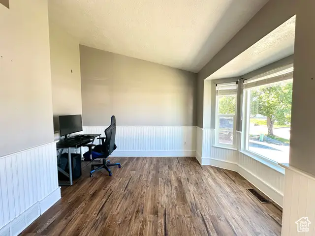 1046 N Cedarwood Blvd N, Tooele, UT 84074 - Image #3