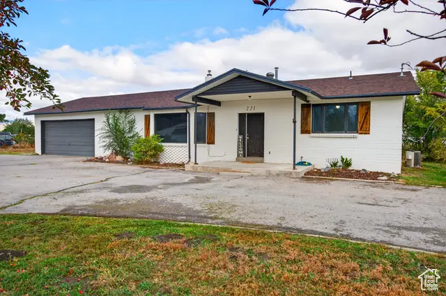 221 N Center St, Goshen, UT 84633 - Image #1