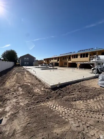 735 S Harrison Dr #26, Springville, UT 84663