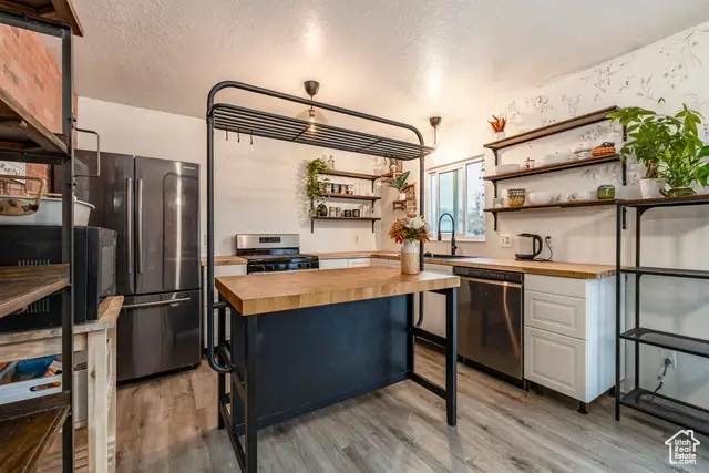 1959 S 200 E, Clearfield, UT 84015 - Image #2