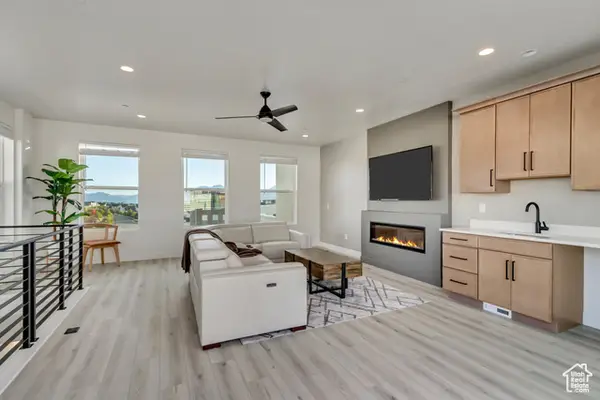 10974 W Lake Run Rd S #160, South Jordan, UT 84009