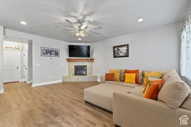 1323 N Silvercrest Dr, Saratoga Springs, UT 84045 - Image #3