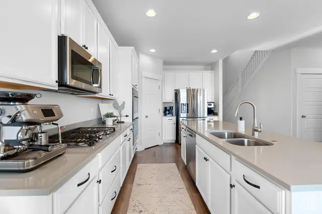 129 E Bliss Dr, Saratoga Springs, UT 84045 - Image #3