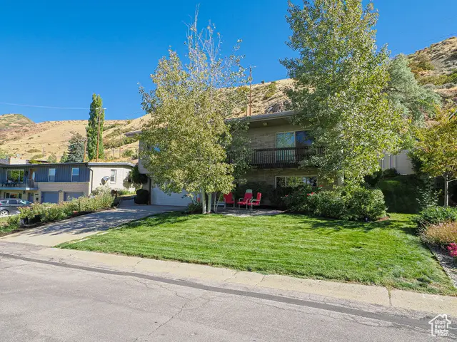 3091 S Teton Dr E, Salt Lake City, UT 84109 - Image #2