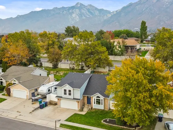 11731 S Canberra Dr, Sandy, UT 84094