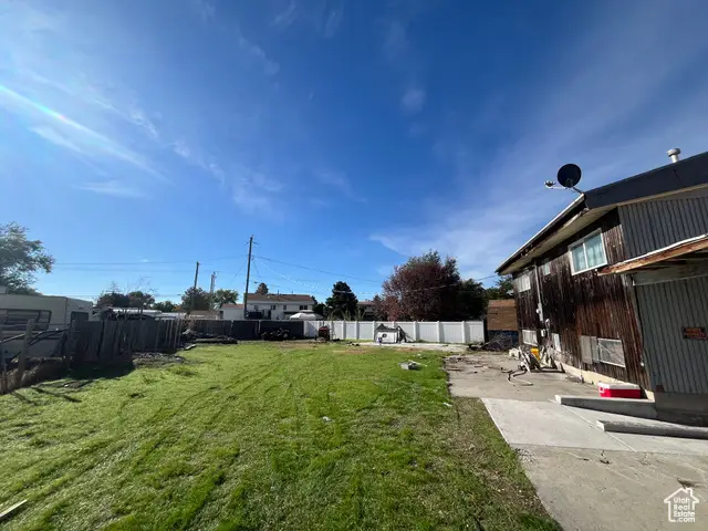 3055 S Dennis Cir W, West Valley City, UT 84120 - Image #2