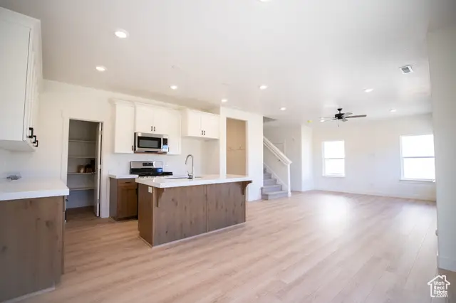 1084 N 1020 W, Salem, UT 84653 - Image #2